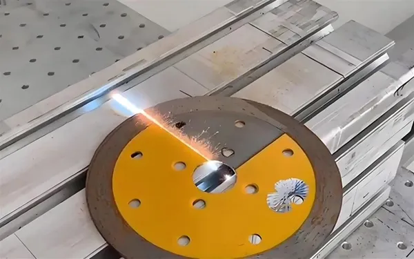 200W Laser paint removal machine 200W Laser paint removal machine